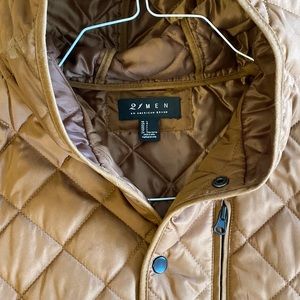 Forever 21 Sleeveless Puffer Vest (L)